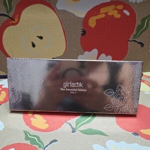 Girlactik The Essential Palette Vol. 2 Eyeshadow